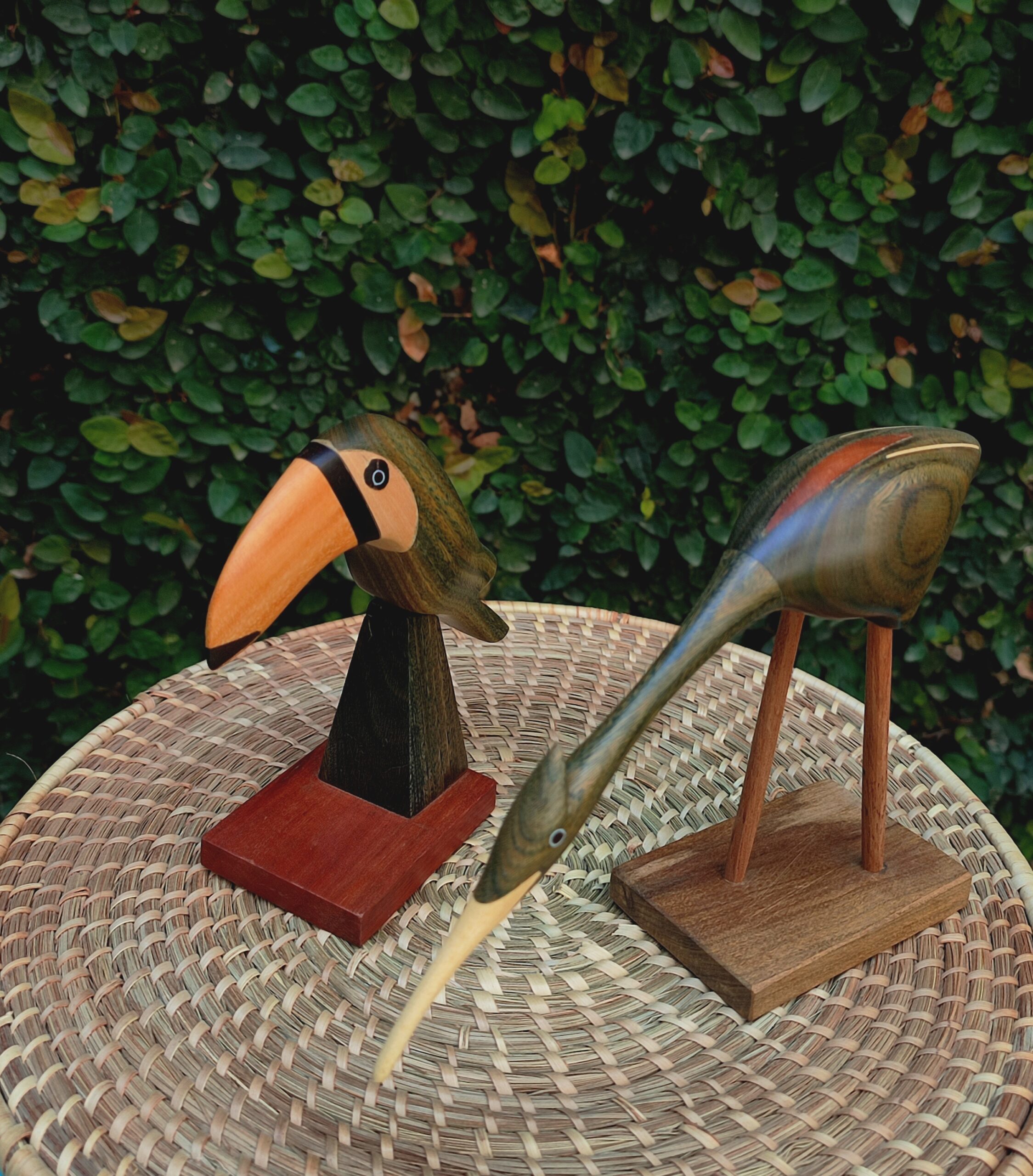 Artesanía weenahyek hecha con madera de Palo Santo
